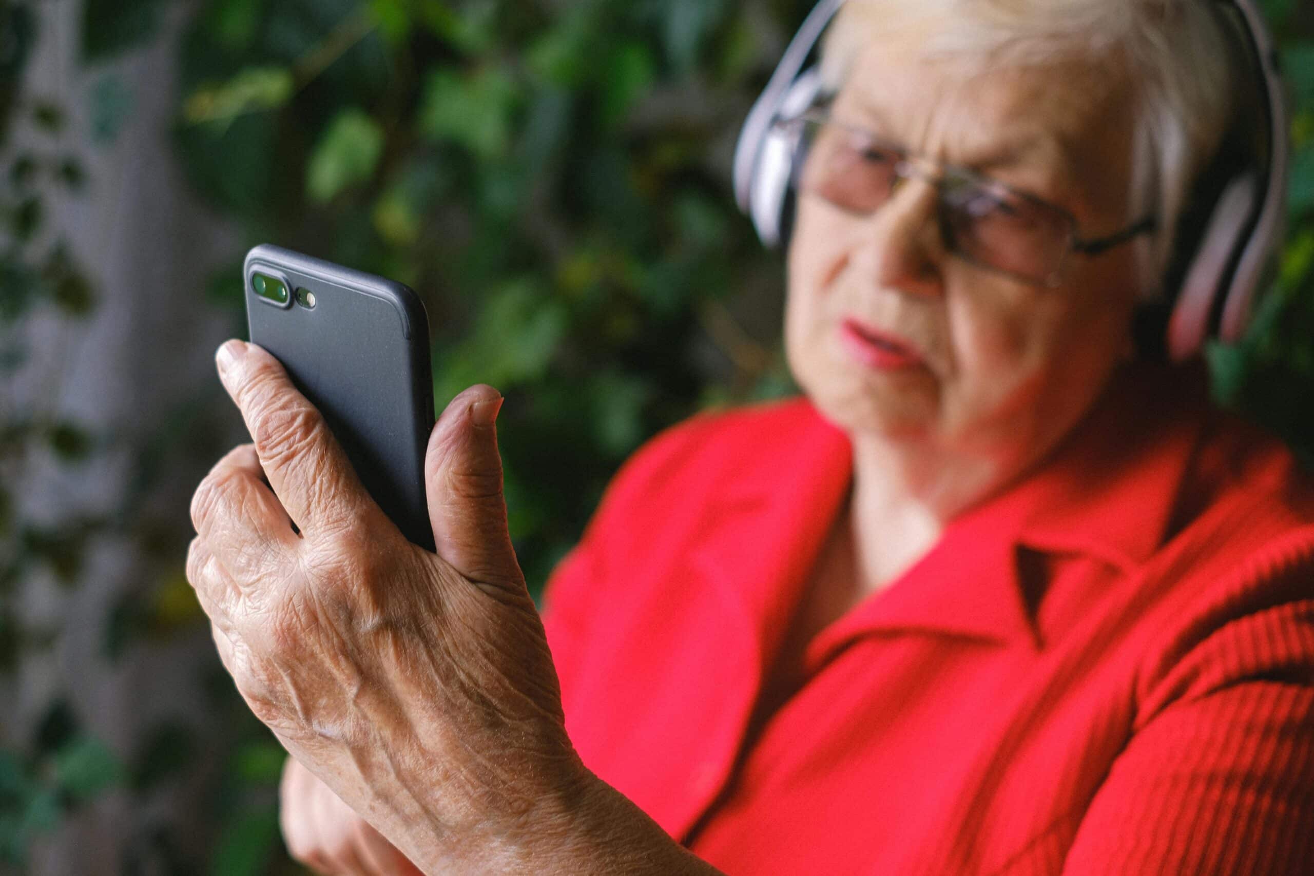 O uso de câmaras de smartphones para extrair sinais vitais e dados de glicemia através de imagens ópticas transdérmicas (TOI)